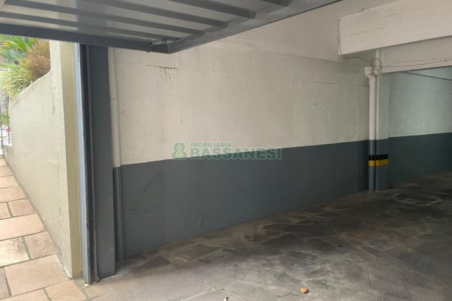 Apartamento com 122m², 3 dormitórios, 2 vagas, no bairro Exposição em Caxias do Sul para Comprar