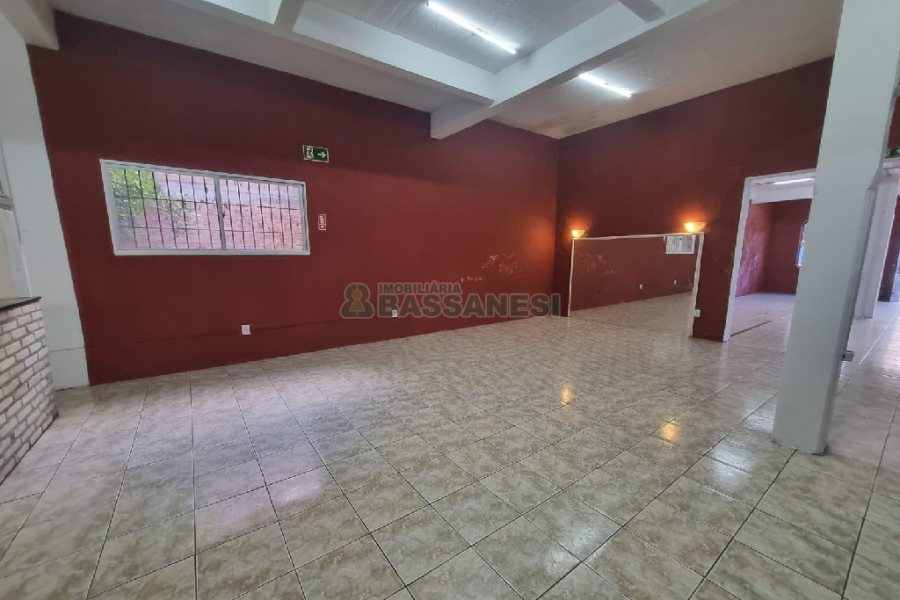 Loja com 200m², no bairro Centro em Caxias do Sul para Alugar