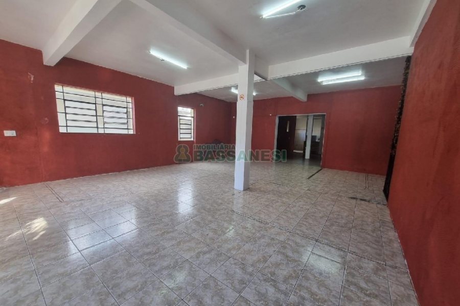 Loja com 200m², no bairro Centro em Caxias do Sul para Alugar
