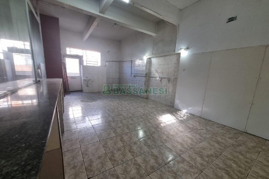 Loja com 200m², no bairro Centro em Caxias do Sul para Alugar