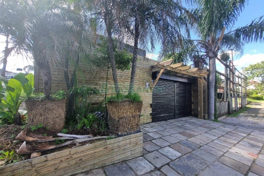 Loja com 800m², no bairro São Pelegrino em Caxias do Sul para Alugar