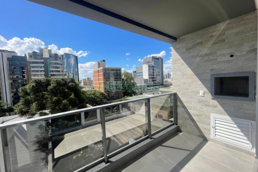 Apartamento com 100m², 2 dormitórios, 1 vaga, no bairro São Pelegrino em Caxias do Sul para Comprar