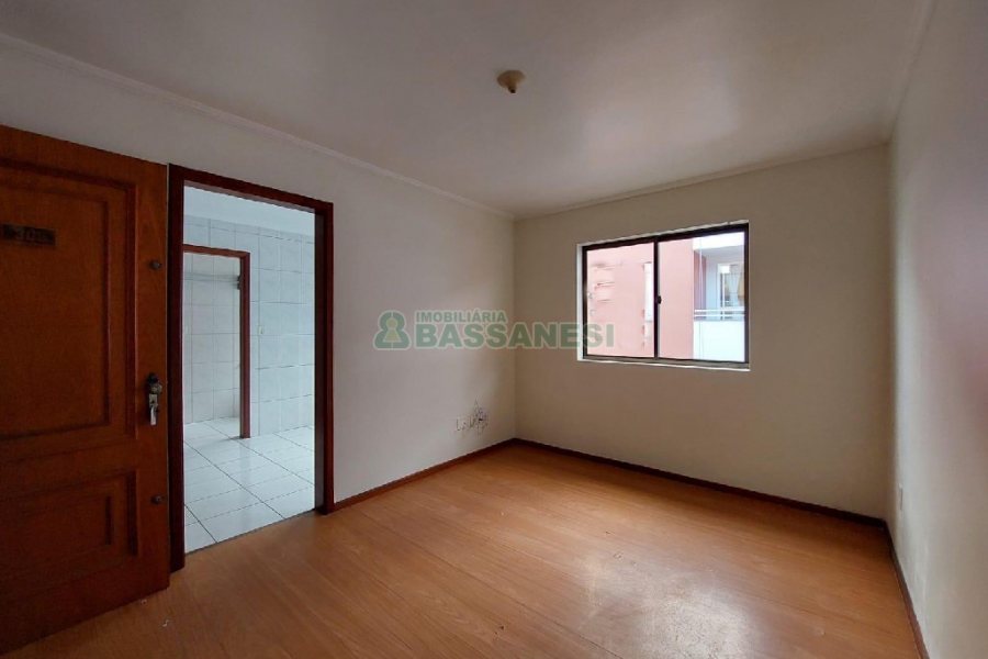 Apartamento com 70m², 2 dormitórios, 1 vaga, no bairro Petrópolis em Caxias do Sul para Alugar