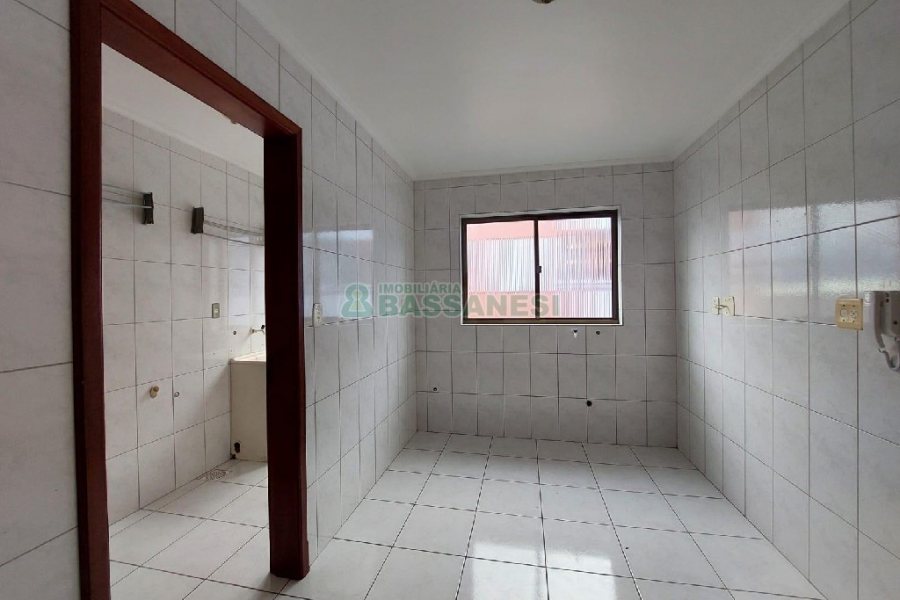 Apartamento com 70m², 2 dormitórios, 1 vaga, no bairro Petrópolis em Caxias do Sul para Alugar