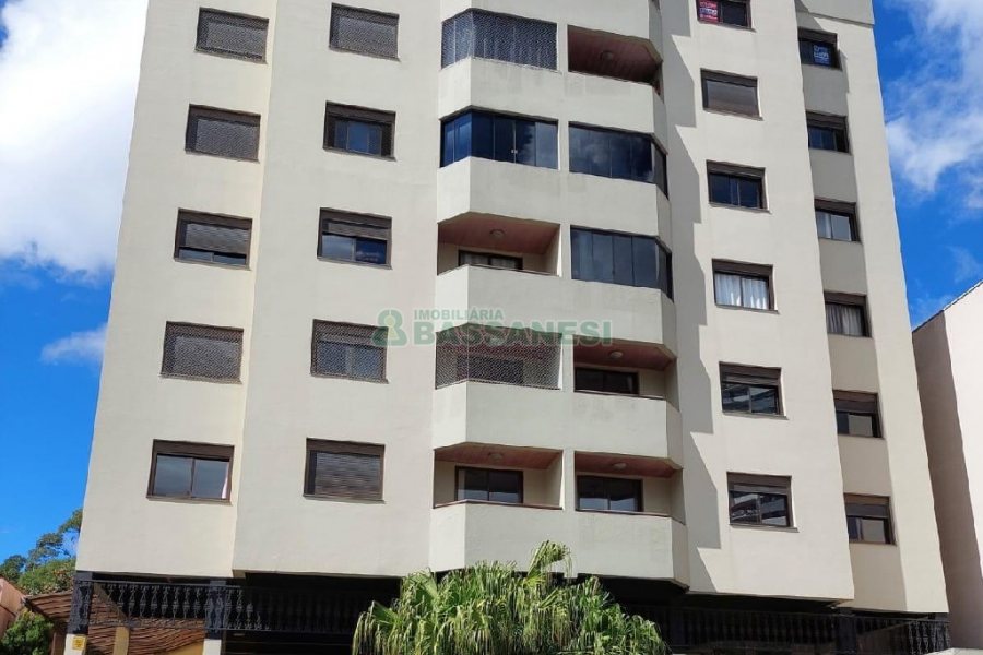 Apartamento com 70m², 2 dormitórios, 1 vaga, no bairro Lourdes em Caxias do Sul para Alugar