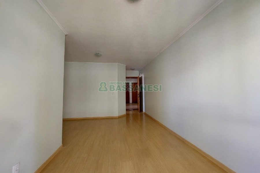 Apartamento com 70m², 2 dormitórios, 1 vaga, no bairro Lourdes em Caxias do Sul para Alugar