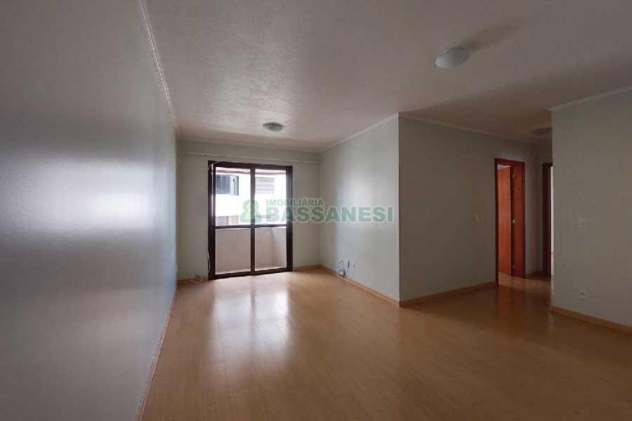 Apartamento com 70m², 2 dormitórios, 1 vaga, no bairro Lourdes em Caxias do Sul para Alugar