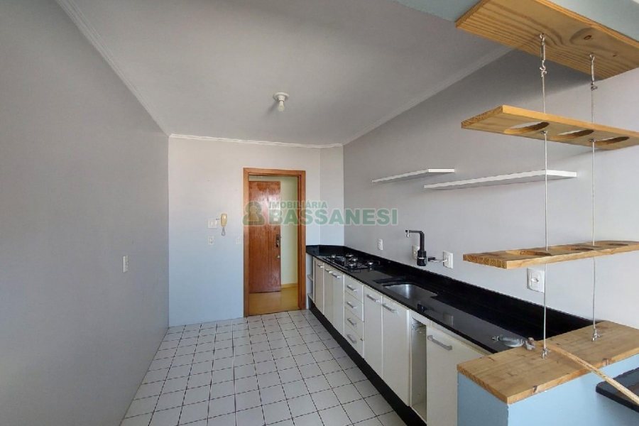 Apartamento com 70m², 2 dormitórios, 1 vaga, no bairro Lourdes em Caxias do Sul para Alugar