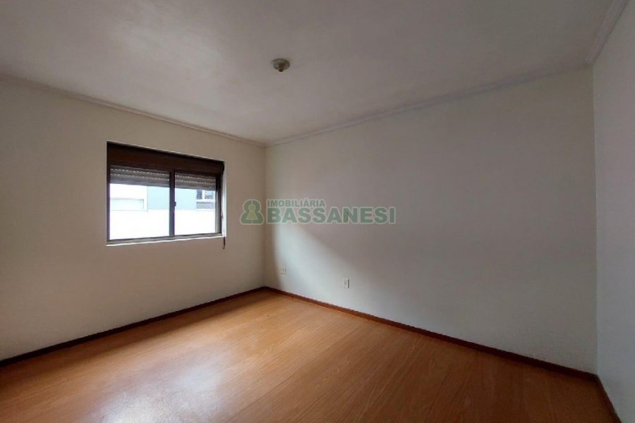 Apartamento com 70m², 2 dormitórios, 1 vaga, no bairro Lourdes em Caxias do Sul para Alugar