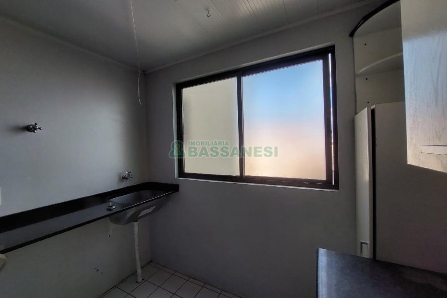 Apartamento com 70m², 2 dormitórios, 1 vaga, no bairro Lourdes em Caxias do Sul para Alugar