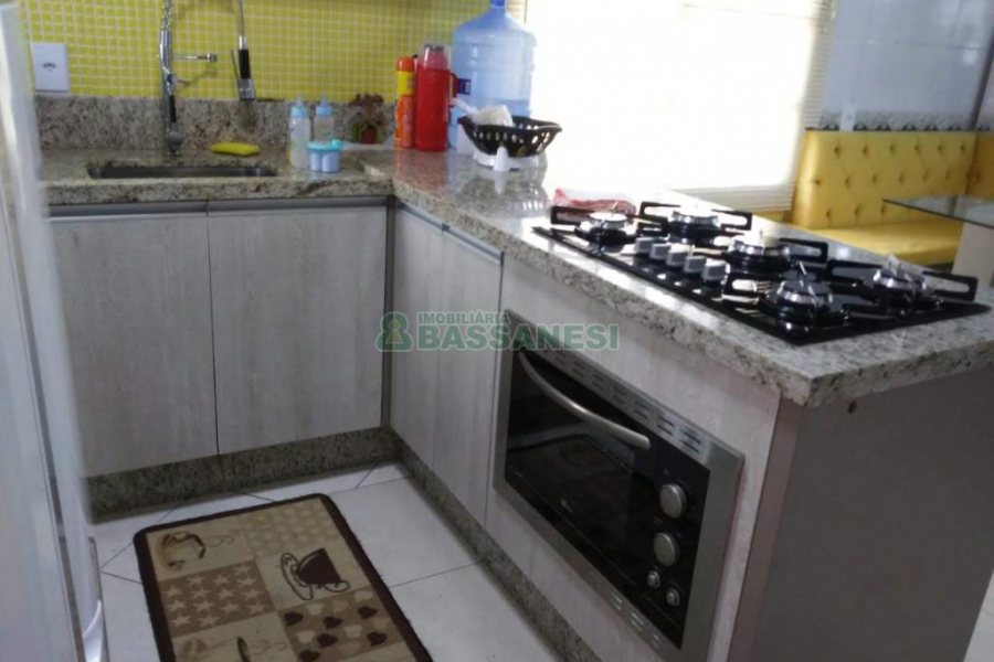 Casa com 159m², 3 dormitórios, 2 vagas, no bairro Desvio Rizzo em Caxias do Sul para Comprar