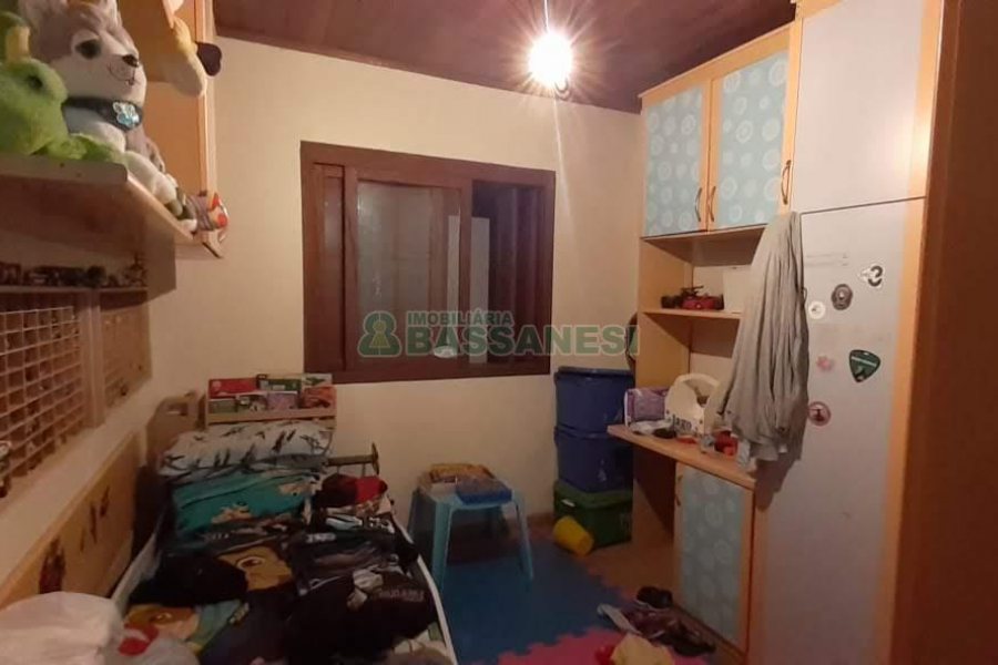 Casa com 159m², 3 dormitórios, 2 vagas, no bairro Desvio Rizzo em Caxias do Sul para Comprar