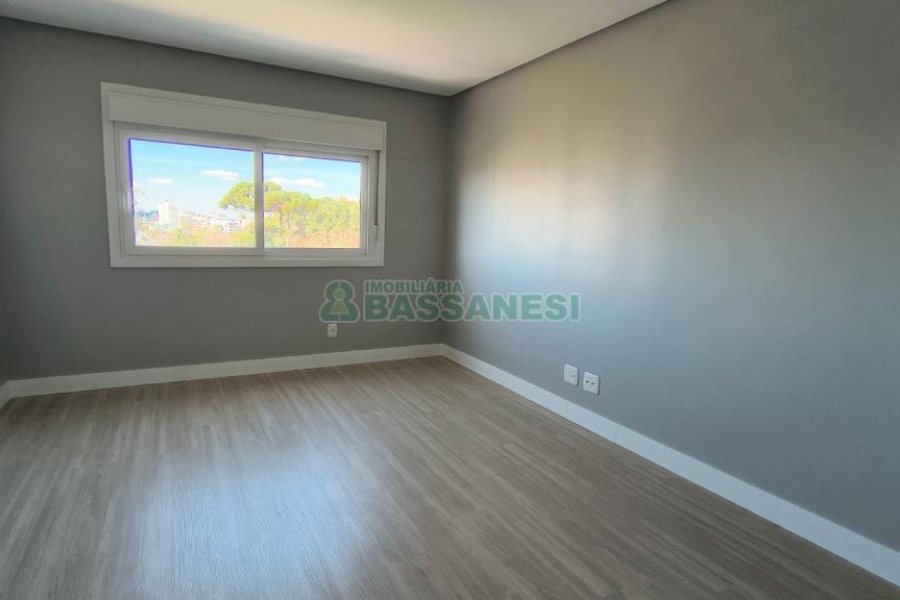 Apartamento com 188m², 3 dormitórios, 1 vaga, no bairro Jardim América em Caxias do Sul para Comprar