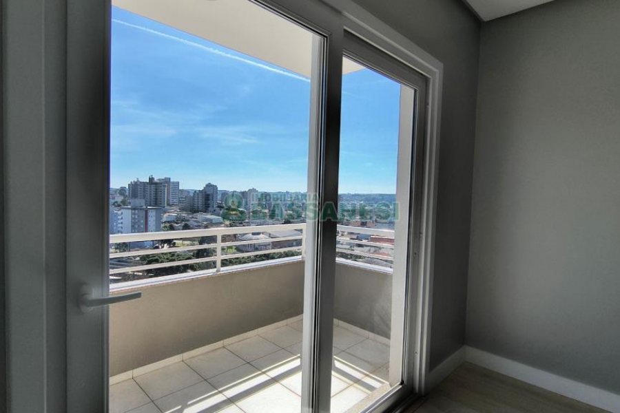 Apartamento com 188m², 3 dormitórios, 1 vaga, no bairro Jardim América em Caxias do Sul para Comprar