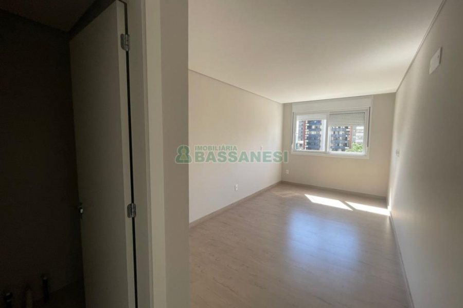 Apartamento com 100m², 2 dormitórios, 1 vaga, no bairro São Pelegrino em Caxias do Sul para Comprar