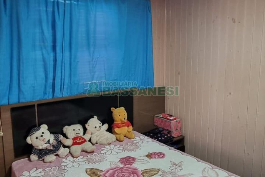 Casa com 59m², 2 dormitórios, no bairro São Caetano em Caxias do Sul para Comprar