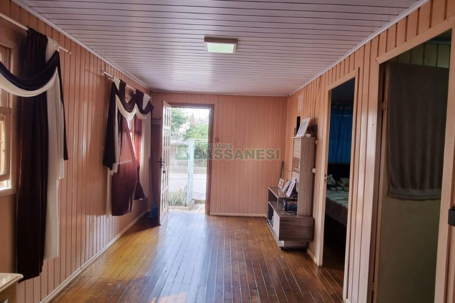 Casa com 59m², 2 dormitórios, no bairro São Caetano em Caxias do Sul para Comprar
