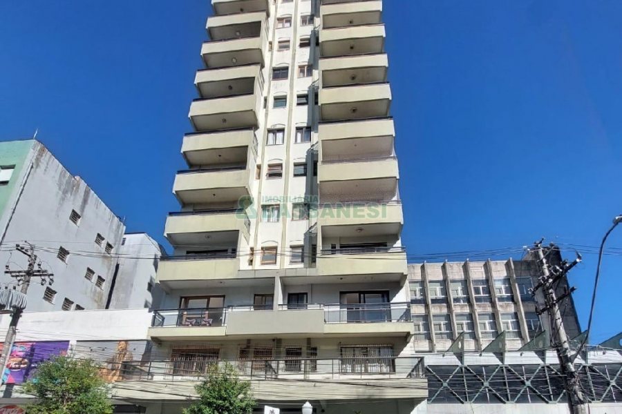 Sala com 39m², no bairro Centro em Caxias do Sul para Alugar ou Comprar