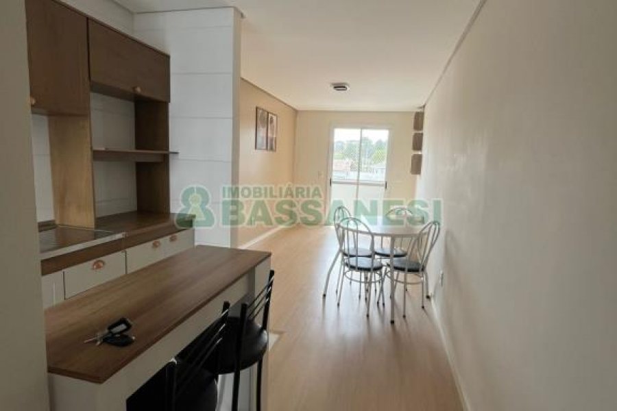Apartamento com 48m², 2 dormitórios, 1 vaga, no bairro Interlagos em Caxias do Sul para Alugar