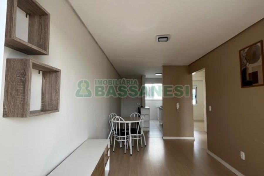 Apartamento com 48m², 2 dormitórios, 1 vaga, no bairro Interlagos em Caxias do Sul para Alugar