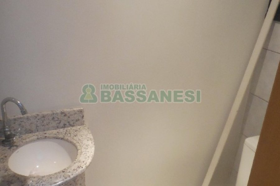 Sala com 65m², no bairro Centro em Caxias do Sul para Alugar