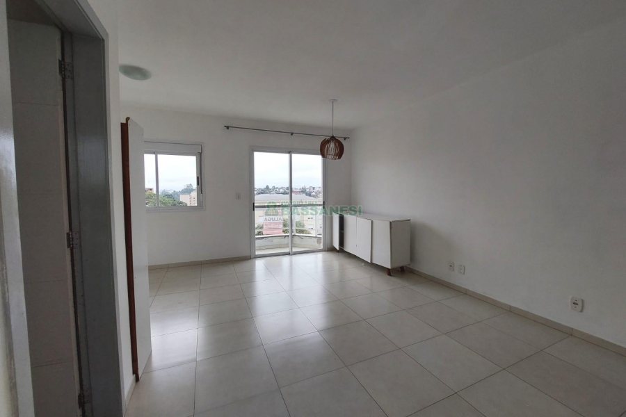 Kitinete com 34m², 1 dormitório, no bairro Rio Branco em Caxias do Sul para Alugar