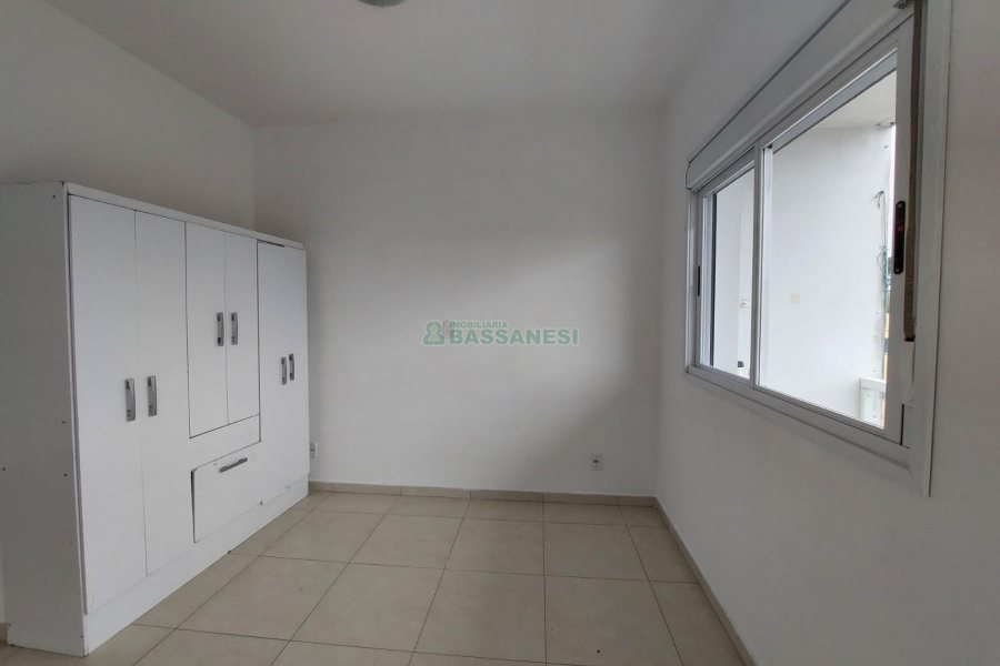 Kitinete com 34m², 1 dormitório, no bairro Rio Branco em Caxias do Sul para Alugar