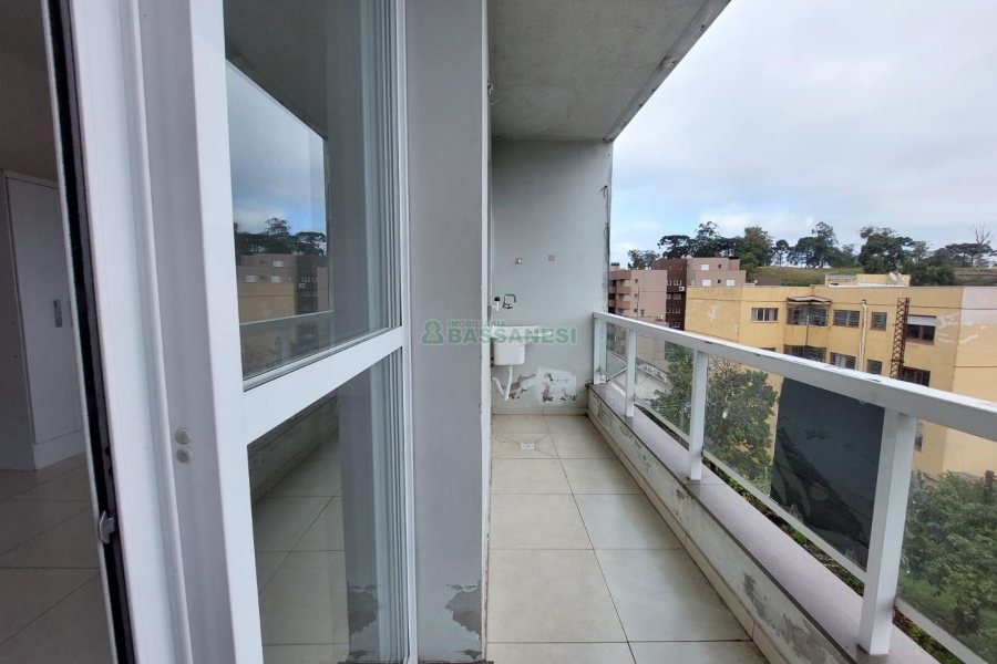Kitinete com 34m², 1 dormitório, no bairro Rio Branco em Caxias do Sul para Alugar