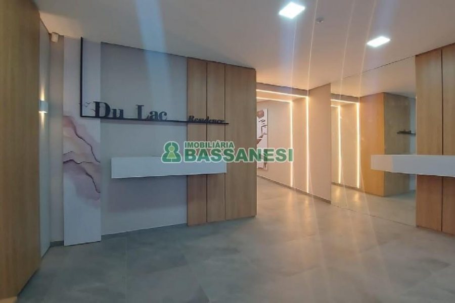 Apto Mobiliado com 42m², 1 dormitório, 1 vaga, no bairro Lourdes em Caxias do Sul para Alugar