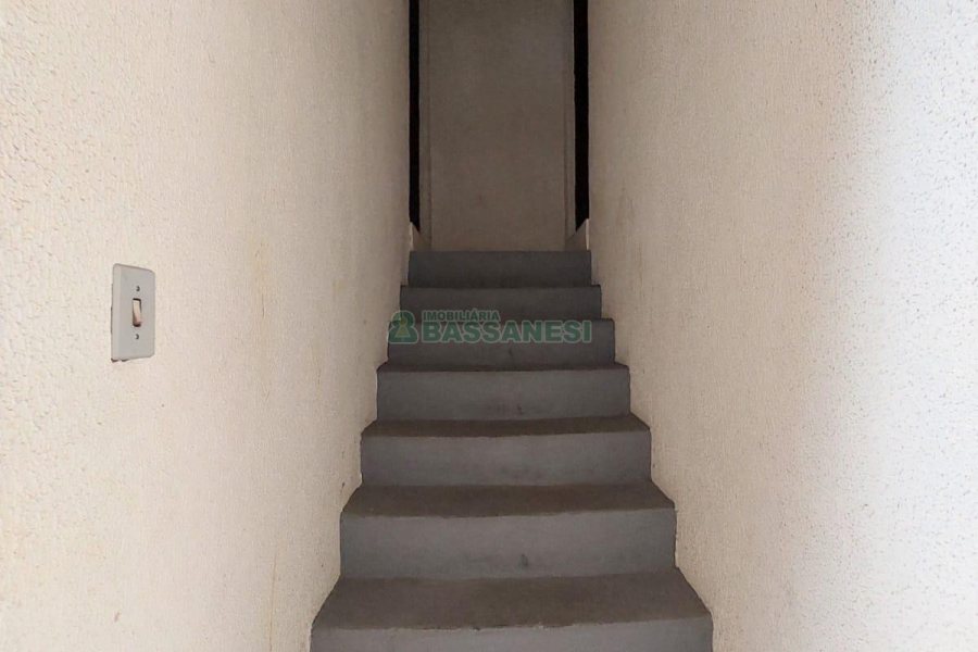 Apto Mobiliado com 40m², 1 dormitório, no bairro Centro em Caxias do Sul para Alugar