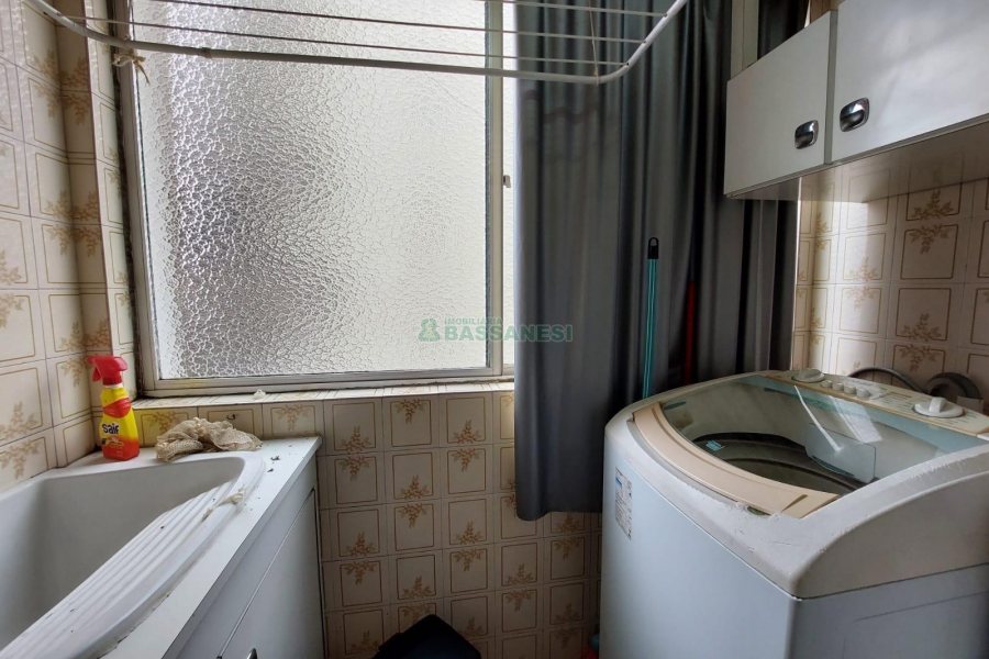 Apto Mobiliado com 70m², 2 dormitórios, no bairro São Pelegrino em Caxias do Sul para Alugar
