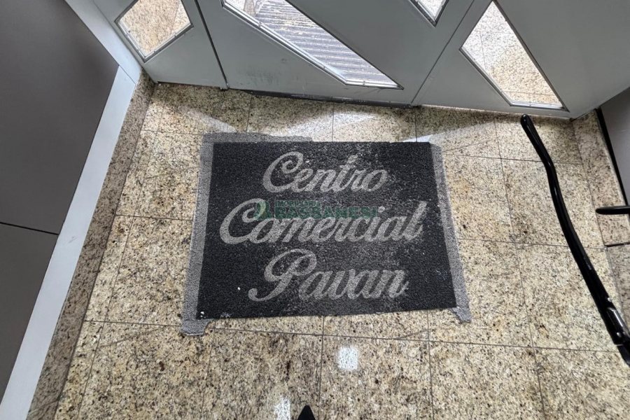 Sala com 85m², no bairro Centro em Caxias do Sul para Alugar