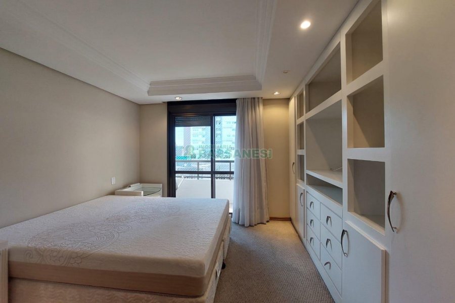 Apto Mobiliado com 179m², 3 dormitórios, 2 vagas, no bairro Madureira em Caxias do Sul para Alugar