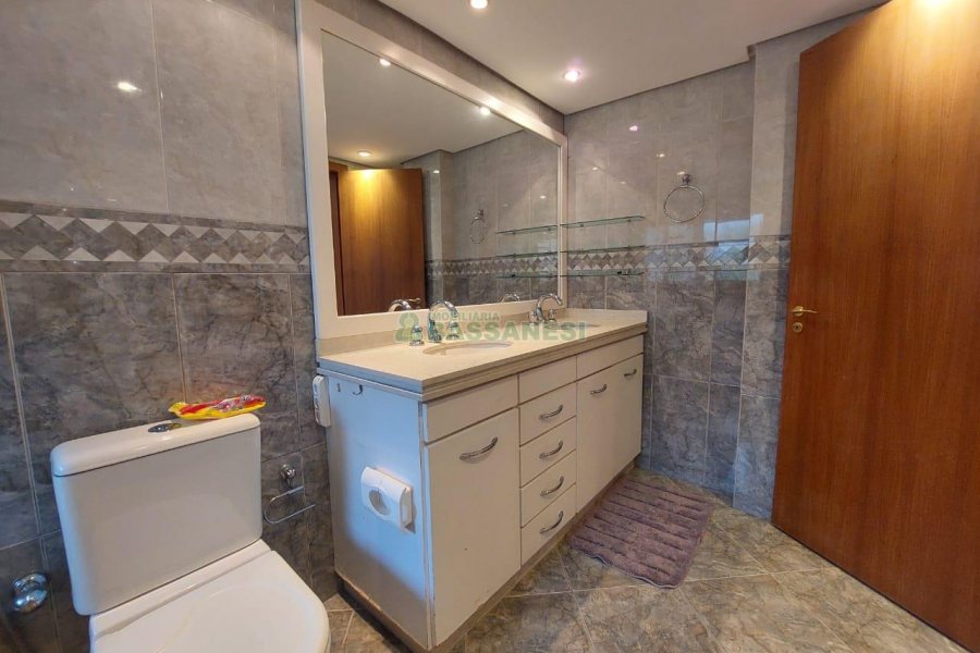 Apto Mobiliado com 179m², 3 dormitórios, 2 vagas, no bairro Madureira em Caxias do Sul para Alugar