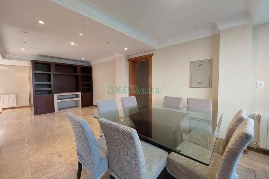 Apto Mobiliado com 179m², 3 dormitórios, 2 vagas, no bairro Madureira em Caxias do Sul para Alugar