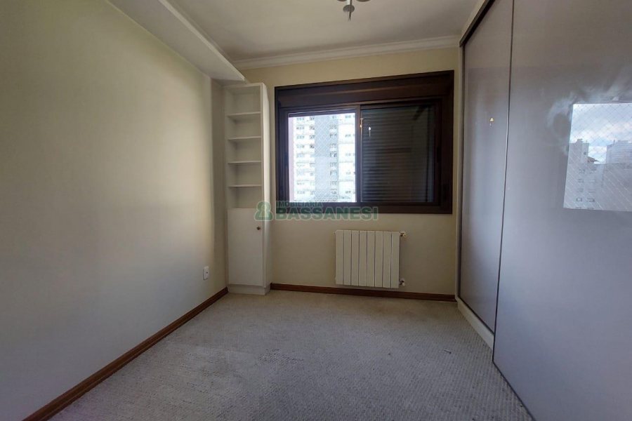 Apto Mobiliado com 179m², 3 dormitórios, 2 vagas, no bairro Madureira em Caxias do Sul para Alugar