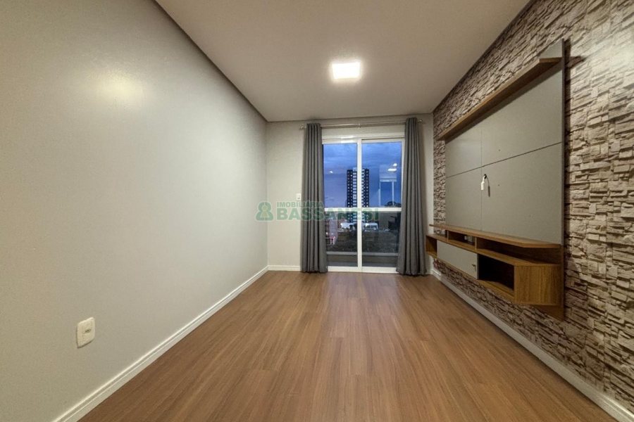 Apartamento com 62m², 2 dormitórios, 2 vagas, no bairro Vale Verde em Caxias do Sul para Alugar