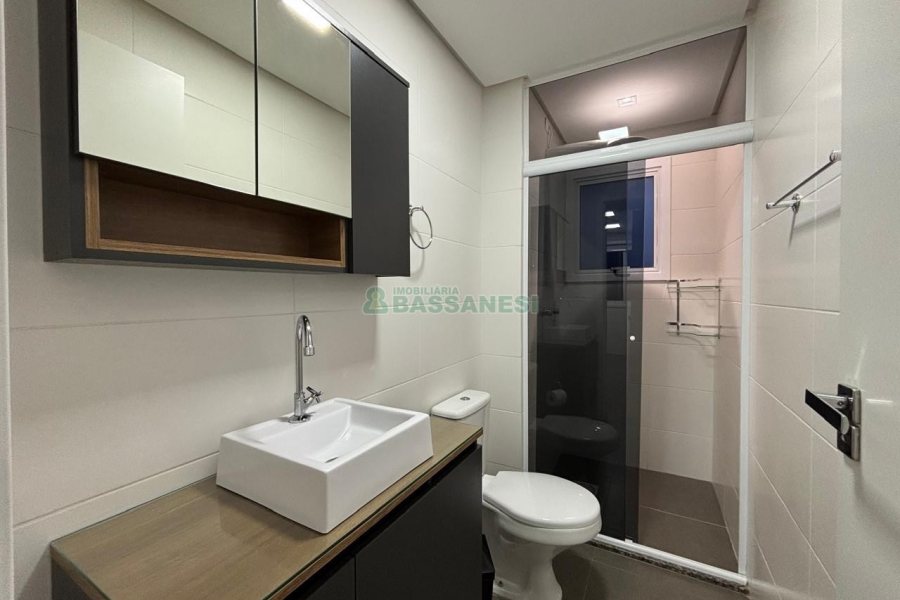 Apartamento com 62m², 2 dormitórios, 2 vagas, no bairro Vale Verde em Caxias do Sul para Alugar