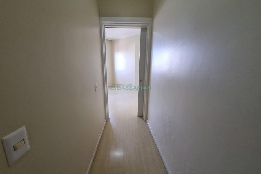 Apartamento com 108m², 3 dormitórios, 2 vagas, no bairro São Pelegrino em Caxias do Sul para Alugar