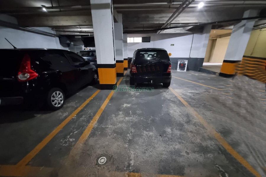 Apartamento com 108m², 3 dormitórios, 2 vagas, no bairro São Pelegrino em Caxias do Sul para Alugar