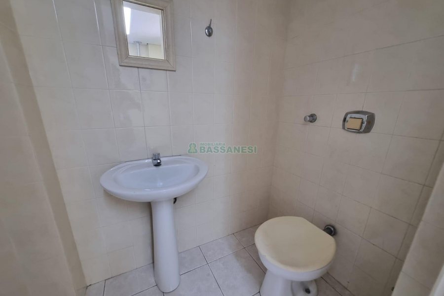 Apartamento com 108m², 3 dormitórios, 2 vagas, no bairro São Pelegrino em Caxias do Sul para Alugar