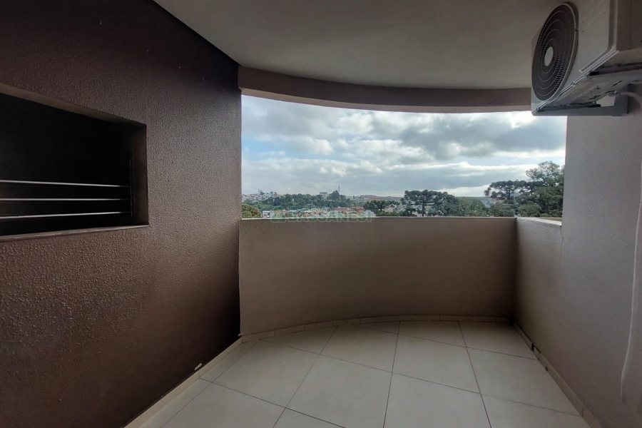 Apartamento com 56m², 2 dormitórios, 1 vaga, no bairro Pioneiro em Caxias do Sul para Alugar