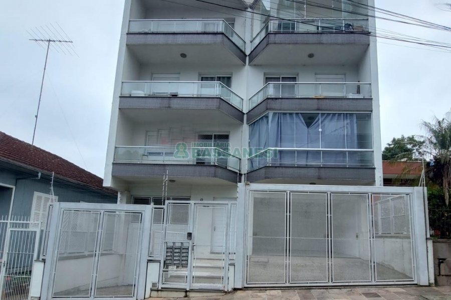 Kitinete com 34m², no bairro Rio Branco em Caxias do Sul para Alugar