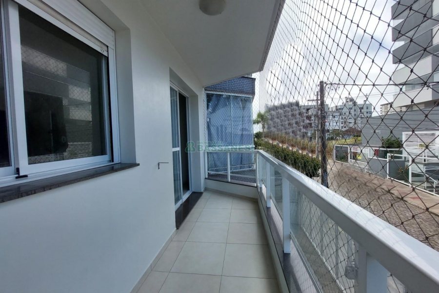 Kitinete com 34m², no bairro Rio Branco em Caxias do Sul para Alugar