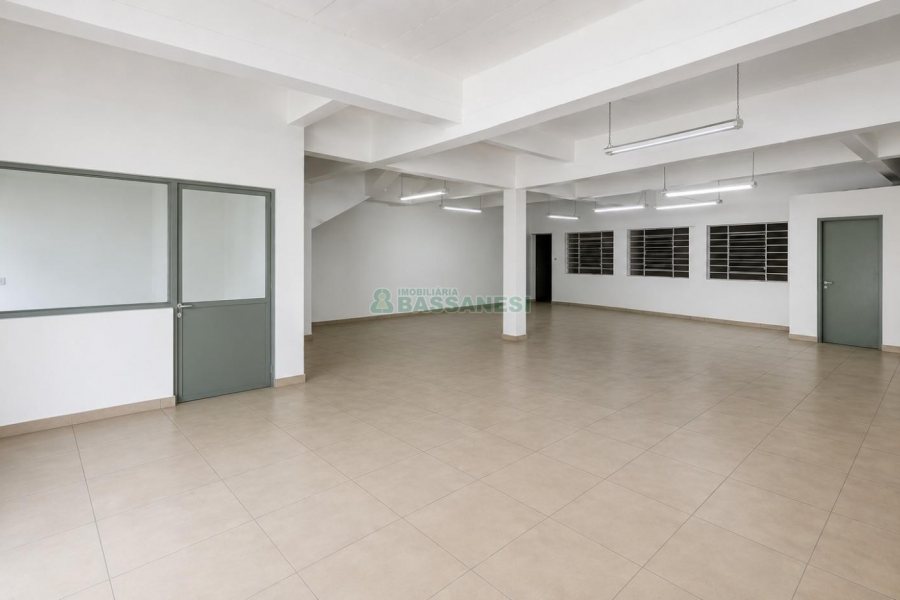 Loja com 12m², no bairro Exposição em Caxias do Sul para Alugar