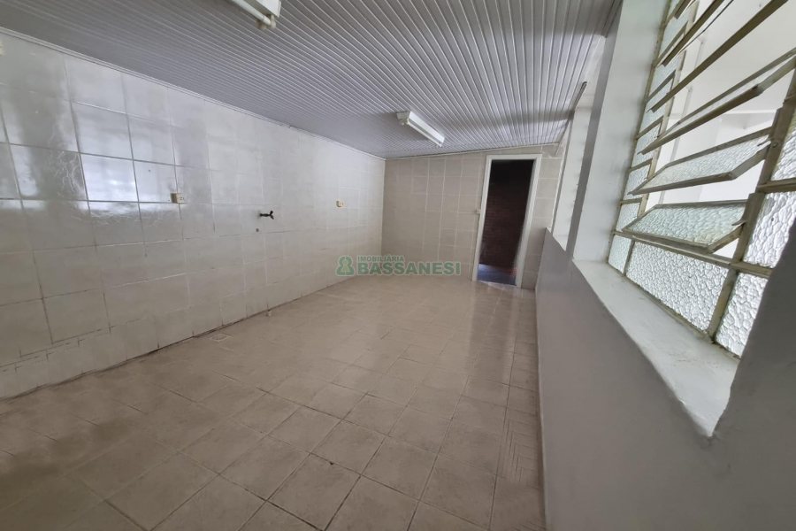 Loja com 120m², no bairro Exposição em Caxias do Sul para Alugar