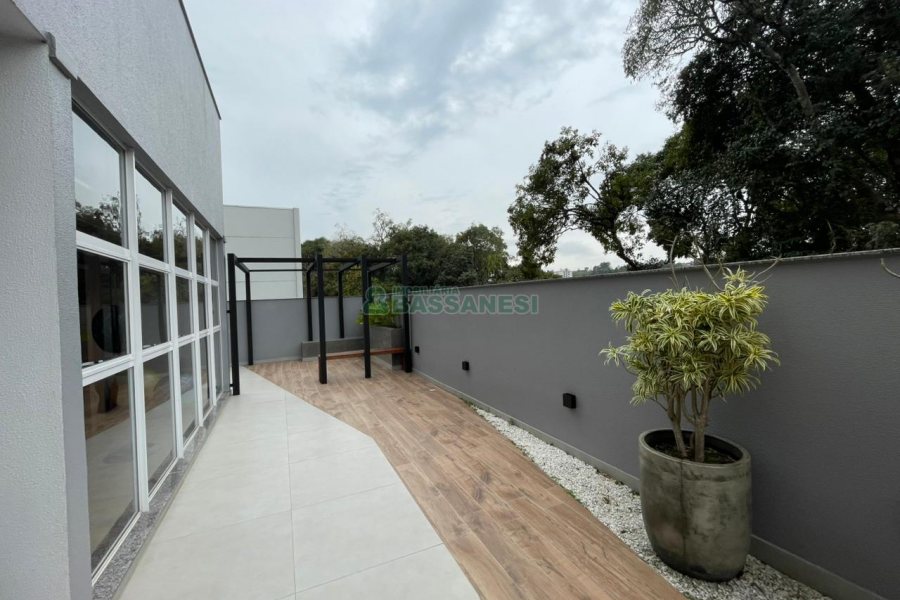 Apartamento com 83m², 2 dormitórios, 2 vagas, no bairro Vinhedos em Caxias do Sul para Comprar
