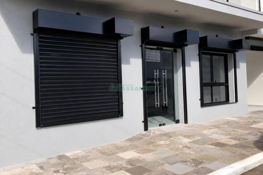Loja com 120m², 3 vagas, no bairro Pio X em Caxias do Sul para Alugar