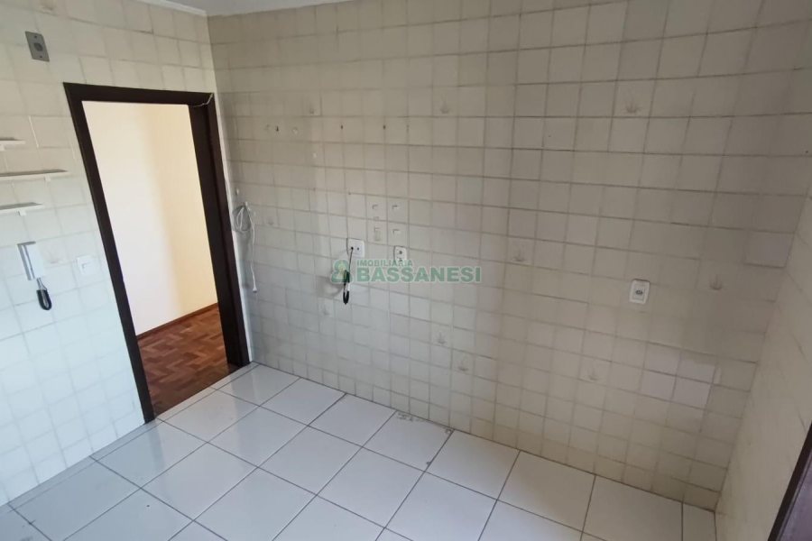 Apartamento com 84m², 2 dormitórios, 1 vaga, no bairro De Lazzer em Caxias do Sul para Comprar