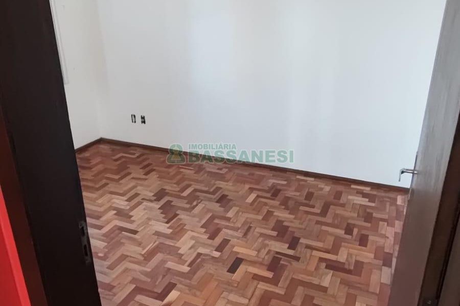 Apartamento com 84m², 2 dormitórios, 1 vaga, no bairro De Lazzer em Caxias do Sul para Comprar